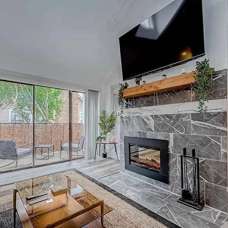 Upscale 1Br Condo In Med Center
